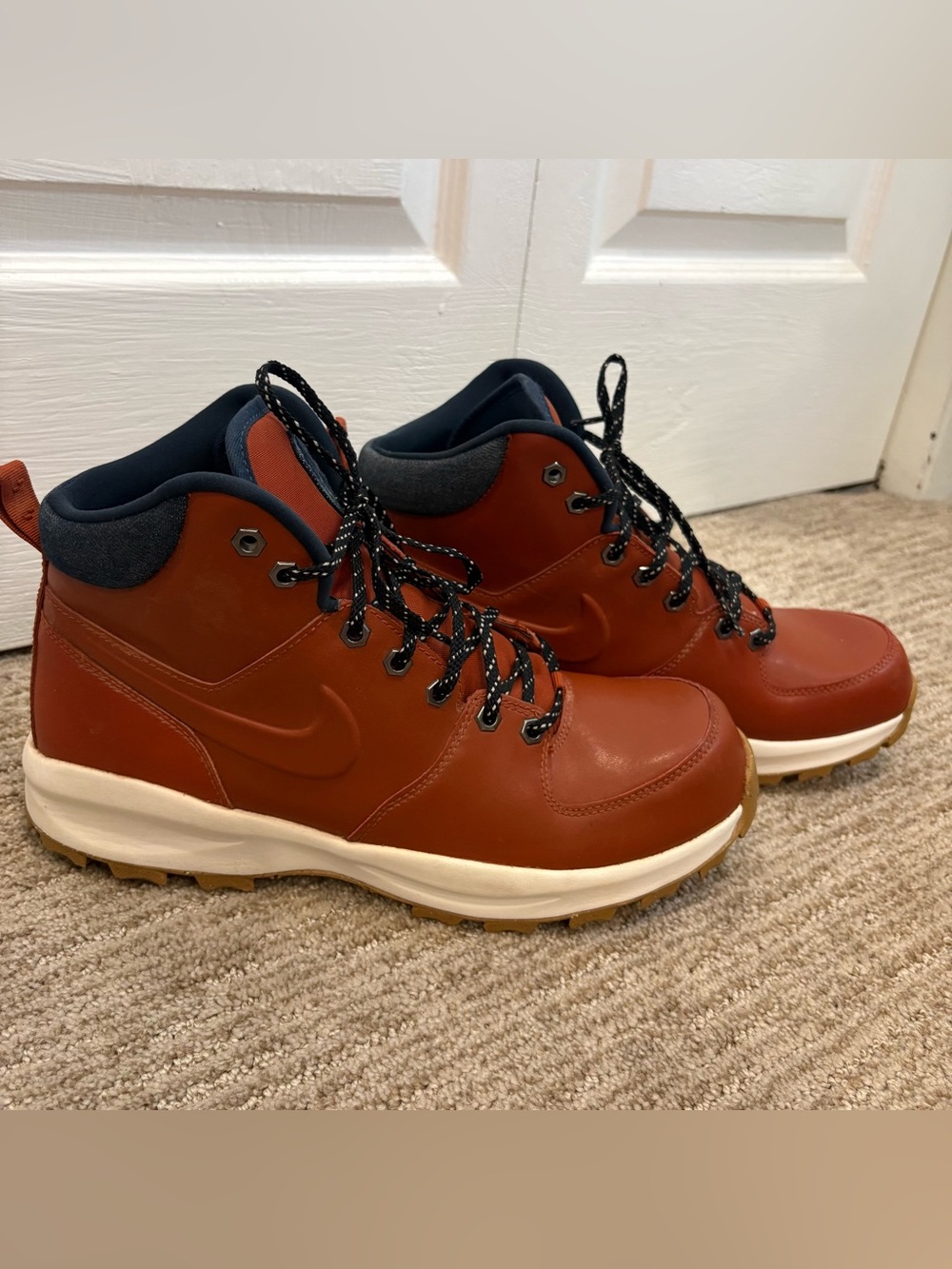 Nike Men's Manoa Leather Orange Boots - Size 11